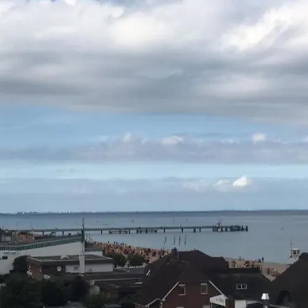 公寓 Strandhotel 62 *